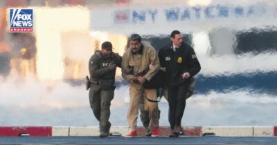 Copertina di Il numero due della rivoluzione bolivariana, Rafael Ramirez: “Il saccheggio Usa di Caracas  minaccia tutto il Sudamerica”