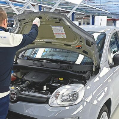 Copertina di Auto, l’Europa è il buco nero globale e la spesa nel settore della difesa non la salverà