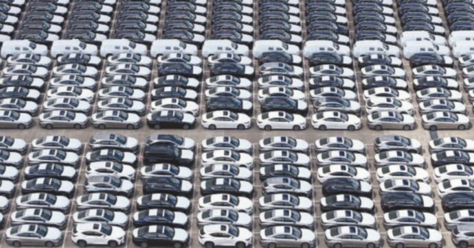 Automotive, l’economista Zirpoli: “Stellantis fa peggio di tutti nell’Ue e ora dice che non investirà