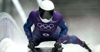 Copertina di Scoppia il caso caschi della Gran Bretagna dello skeleton alle Olimpiadi: cos’è successo