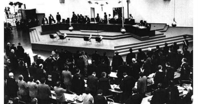 Copertina di Maxiprocesso, una rivoluzione nella storia giudiziaria italiana: per la prima volta si colpì la mafia in quanto tale