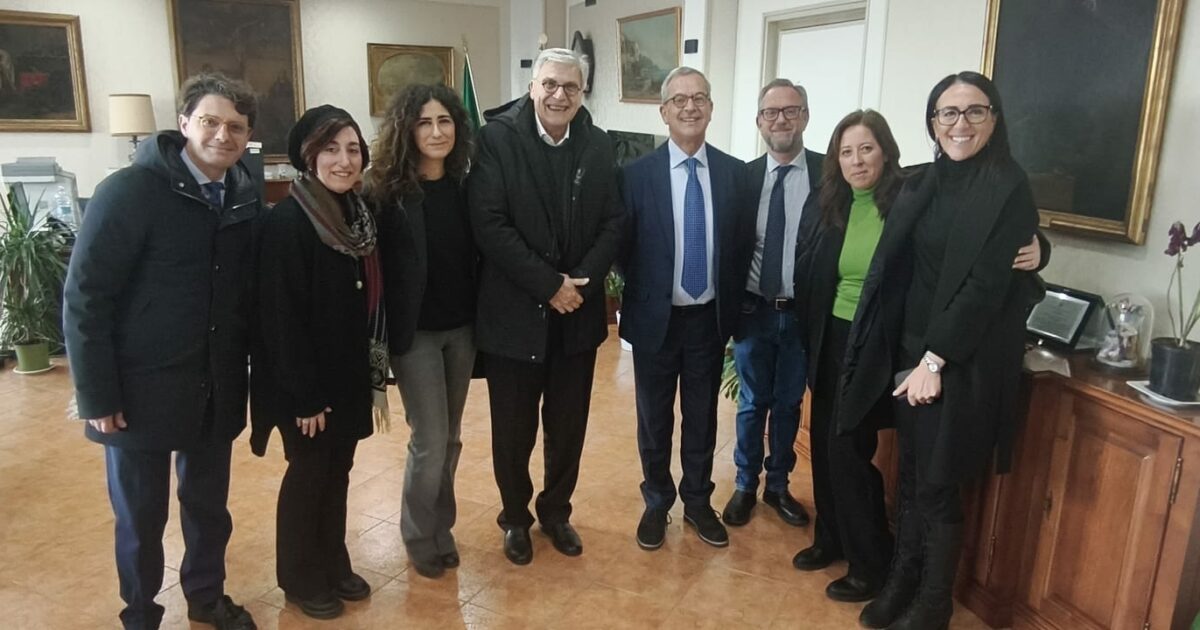 Nordio contro il pg di Napoli: “Non gli stringerei la mano, lo disprezzo”. E nel suo ufficio parte il viavai di solidarietà