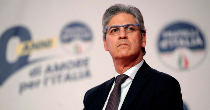 Rossi “congela” Petrecca. Ma RaiSport ritira le firme