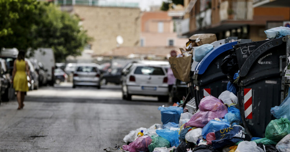 Aggredita senza motivo a Torpignattara: “L’incubo è durato 40 minuti. Nessuno mi ha aiutata”