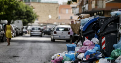 Copertina di Aggredita senza motivo a Torpignattara: “L’incubo è durato 40 minuti. Nessuno mi ha aiutata”