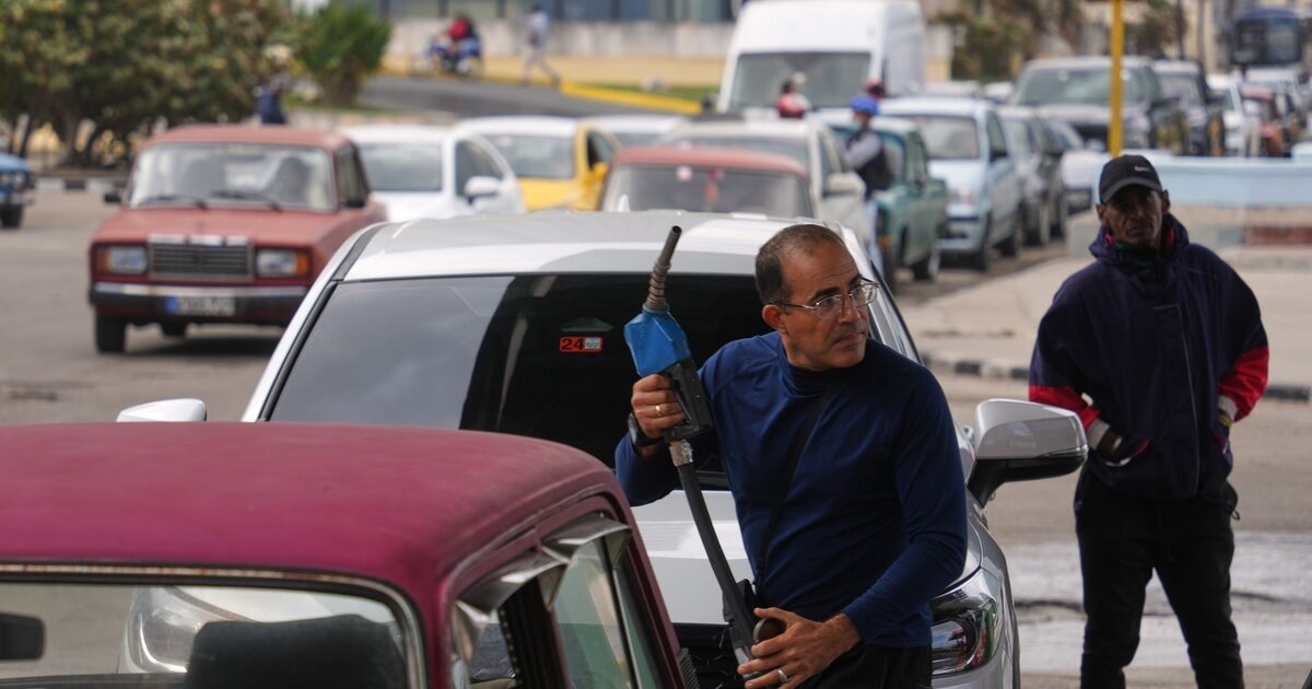 Effetto Trump su Cuba: L’Avana avvisa le compagnie aeree, niente carburante. Air Canada sospende i voli