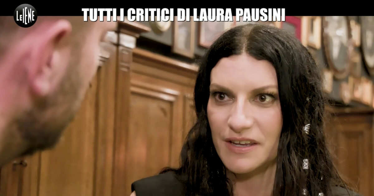“Se non mi piace una canzone, non mi capita di andare nella pagina a insultare. Da quando mi concentro sulla vita offline sento che ho meno panico”: parla Laura Pausini