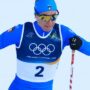 Copertina di Olimpiadi in diretta | Tre italiani in semifinale nello sci di fondo, gli azzurri dello short track in finale. Goggia cade in combinata
