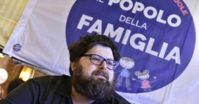 Copertina di Dialogo tra Vannacci e Adinolfi per creare una componente alla Camera (e avere 100mila euro di contributi l’anno)