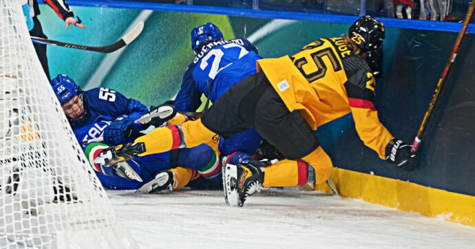 Tutto sull’hockey, lo sport invernale dove è consentito picchiarsi (ma con penalità)