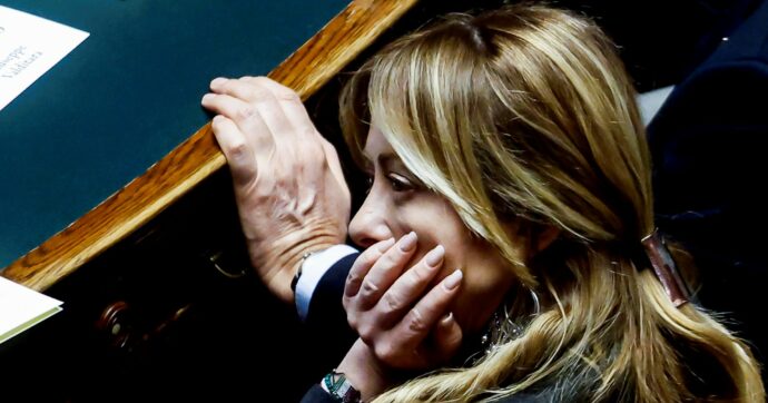 Referendum, il No ora è avanti   e Meloni ha paura:  questionario tra gli iscritti di FdI