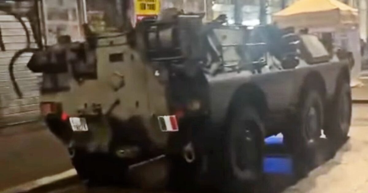 Meno camionette e più carri armati: a Roma la messinscena della sicurezza governativa. E pazienza se la capitale assomiglia a Bogotà – il commento