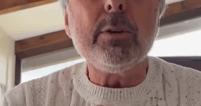 Copertina di “Non ascoltate i cretini, ignoranti, patetici che vi prendono in giro dicendo che con la danza diventate gay. Sono stato bullizzato come voi”: lo sfogo di Luciano Cannito