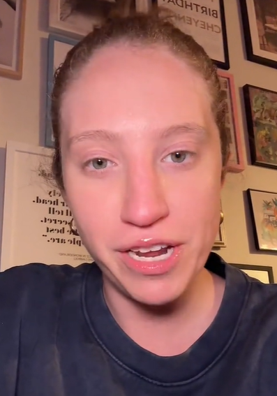 “Ha criticato tutto tranne una candela. Gli ho detto che me l’ha regalata un’amica e se n’è andato. Cosa ho fatto di male?”: il racconto di un bizzarro primo appuntamento