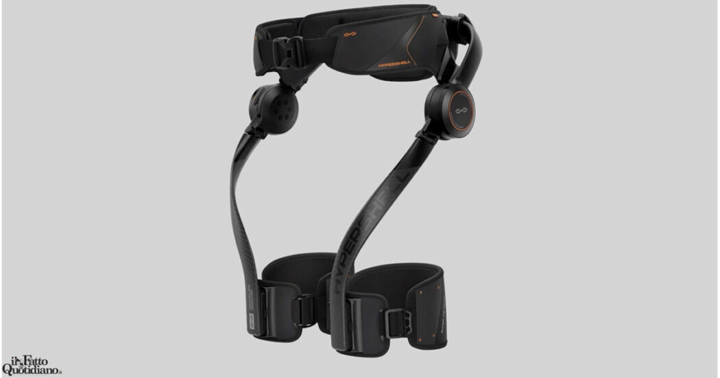 Hypershell X Ultra, si può ciaspolare nella neve con un esoscheletro? La prova del Fatto.it