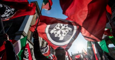 Copertina di Casa Pound “riorganizza il partito fascista”: il movimento può essere sciolto per legge