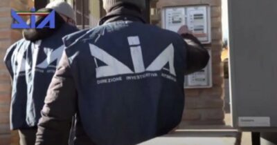 Copertina di Banda ultralarga,  le  mani di Cosa Nostra sul piano