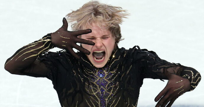 Clamoroso al Forum: disastro Malinin, il “Dio dei quadrupli” è umano. L’oro va a sorpresa al kazako Shaidorov. Grassl: “Dopo la gara ho vomitato”