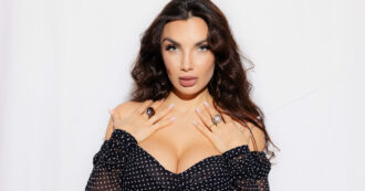 Copertina di “A Sanremo 2026 con l’aerosol e il burro di noccioline che amo. Ho paura di febbre e bronchite, vado in giro con la mascherina”: lo rivela Elettra Lamborghini