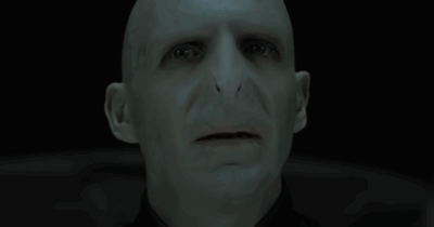 Copertina di Harry Potter, Hbo ha scelto un nuovo Lord Voldemort per la serie tv? Fan scatenati per scoprire l’identità (segreta) di “colui che non deve essere nominato”