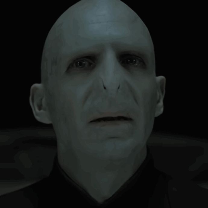 Harry Potter, Hbo ha scelto un nuovo Lord Voldemort per la serie tv? Fan scatenati per scoprire l’identità (segreta) di “colui che non deve essere nominato”
