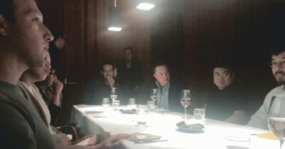 Copertina di Zuckerberg  voleva “restare in contatto” col finanziere