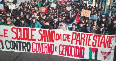 Copertina di Scuola, Valditara punisce se inviti Albanese. Sanzioni e ispezioni del ministro a chi organizza eventi con la relatrice Onu. Poco o niente verso l’estremismo di destra