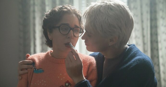 ‘’La gioia’’ di sedurre, frodare e uccidere: la recensione del film di Nicolangelo Gelormini