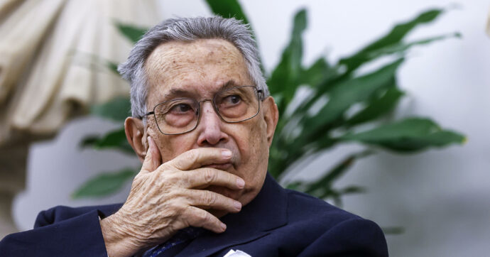 Referendum, l’avvocato Coppi spiega il suo No: “La separazione delle carriere non cambia nulla. Ai miei colleghi chiedo: quali vantaggi porterà?”