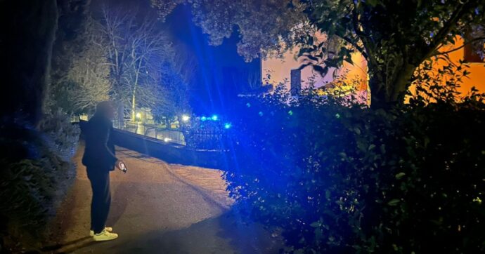 Il proprietario della villa spara un colpo in aria, ladro in fuga muore dissanguato mentre scavalca la cancellata