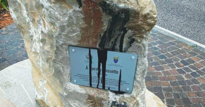 Imbrattate targhe  a memoria Cossetto