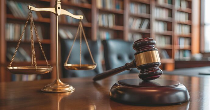 Alta Corte col trucco: ora deciderà la politica   chi processerà le toghe