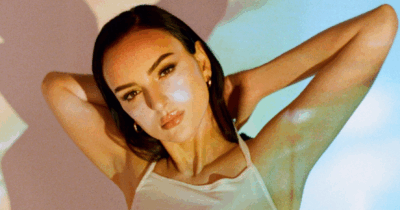 Copertina di “L’amore mi ha trasfigurata, ho fatto cose che non volevo fare. Ero irriconoscibile. Oggi il principe azzurro sono io e mi voglio più bene”: Arisa a Sanremo 2026