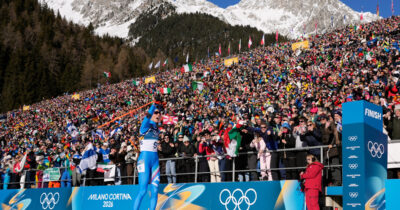 Copertina di Lisa Vittozzi, la fenice d’oro del biathlon: dal rischio ritiro alla vittoria alle Olimpiadi, la storia della campionessa di Sappada