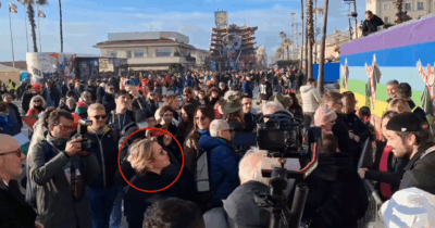 Copertina di Il video di Pascale che insulta i pro Pal: “Lavatevi, fate schifo”. E dà della terrorista a Francesca Albanese: “Deve andare in carcere”