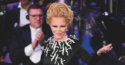 Copertina di Patty Pravo tra le protagoniste al Festival: “Non vinco. Keith Richards?  Facemmo tutto”