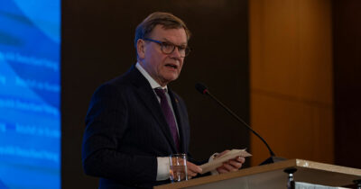 Copertina di Spese militari europee, il ministro tedesco Wadephul bacchetta la Francia: “I suoi sforzi sono insufficienti”