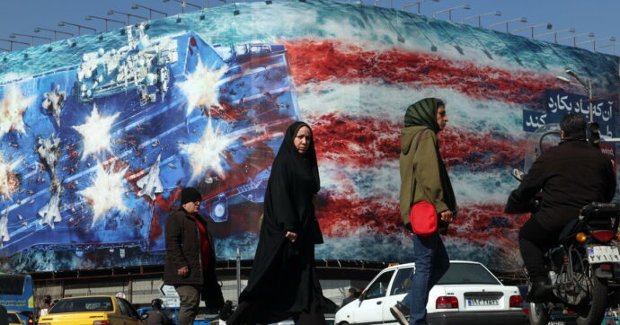 Iran, repressione e diplomazia: condannati a morte 14 manifestanti anti-regime. A Ginevra i colloqui con gli Usa sul nucleare in un clima di diffidenza