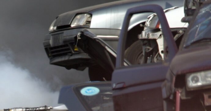 Svolta sulle auto sottoposte a fermo amministrativo. Ora si potranno rottamare