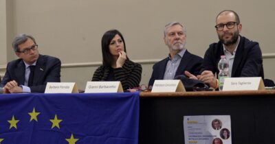 Copertina di Barbacetto: “Libertà di stampa? Parte dell’informazione è diventata propaganda pura”. Pedullà (M5s): “Clima oscuro”