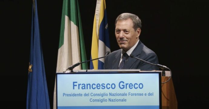 Referendum giustizia, 80 avvocati contro Greco (Consiglio forense): “Sostiene il Sì a nome della categoria”. Lui nega