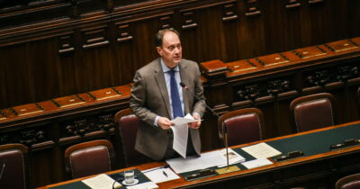 Copertina di Referendum, Nordio commissariato: all’interrogazione del Pd sui soldi al comitato del No risponderà Ciriani