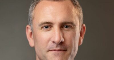 Copertina di Bassifondi, bidoni, ambizioni fallite nel tennis: “Quasi farcela”, il libro anti-Open sull’epopea del tennista irlandese mai riuscito a diventare un campione