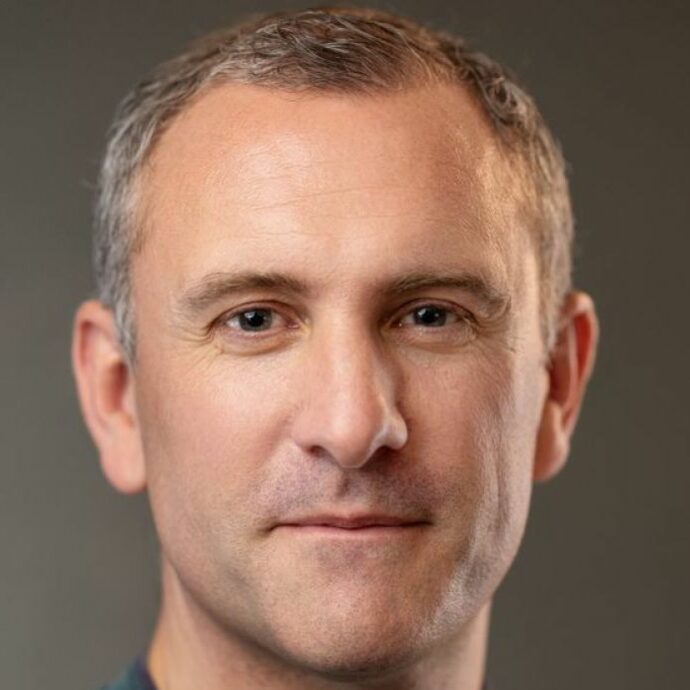 Bassifondi, bidoni, ambizioni fallite nel tennis: “Quasi farcela”, il libro anti-Open sull’epopea del tennista irlandese mai riuscito a diventare un campione