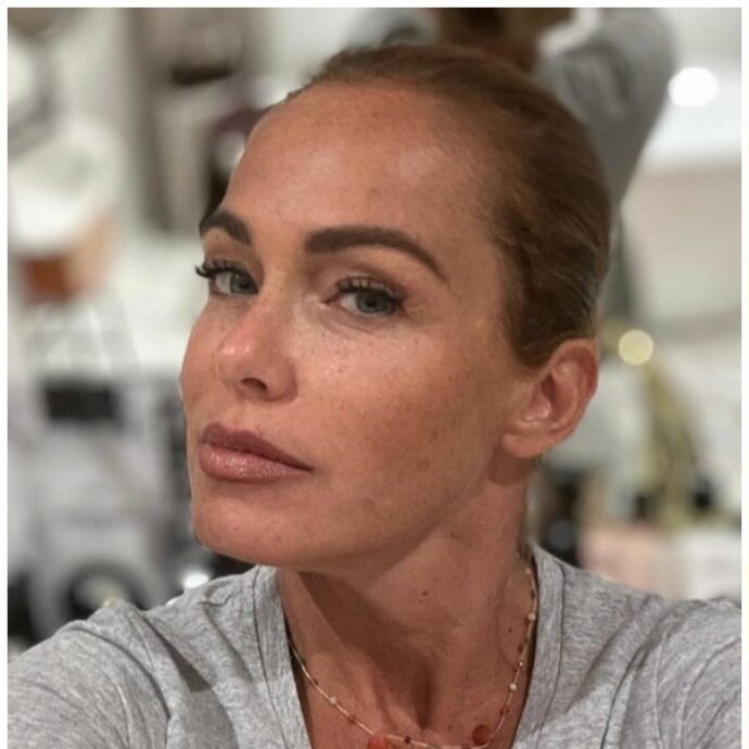 “Tutti sapevano degli amanti di Sonia Bruganelli. Paolo Bonolis soffre della sindrome di Stoccolma”: parla il collaboratore storico