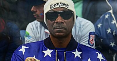 Copertina di La carta di Snoop Dogg non funziona, i proprietari lo fanno mangiare gratis: lui si sdebita con un regalo “olimpico”