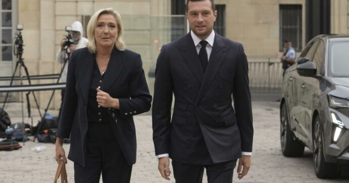 Da “demoni” a demonizzatori, la capriola di Bardella che ora invoca il “cordone sanitario” contro Mélenchon