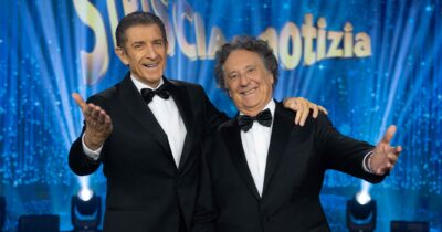 Copertina di “Siamo stati cacciati da un funerale, perché ridevamo. Avevamo pure sbagliato la cerimonia: l’anziano defunto non c’entrava niente con noi”: Ezio Greggio cosa è successo a lui e Iacchetti