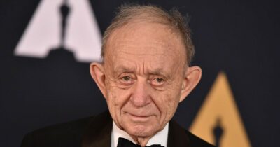Copertina di È morto Frederick Wiseman, addio al regista americano: creò una forma di cinema documentario austera, radicale, irripetibile