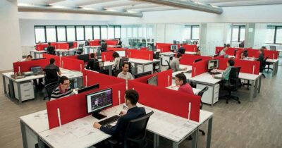 Copertina di In Italia i neolaureati guadagnano in media 32mila euro l’anno: in Ue fanno peggio solo Spagna e Polonia